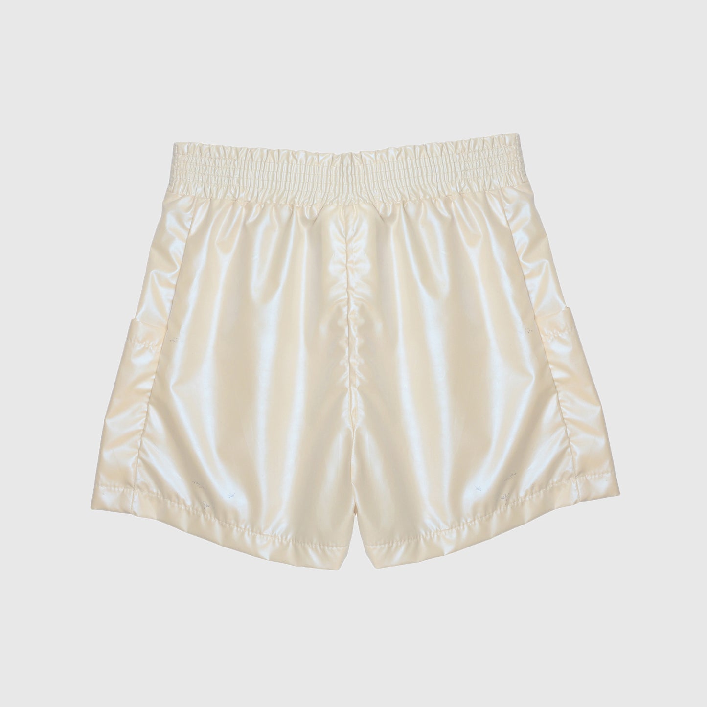 Short blanco metalico